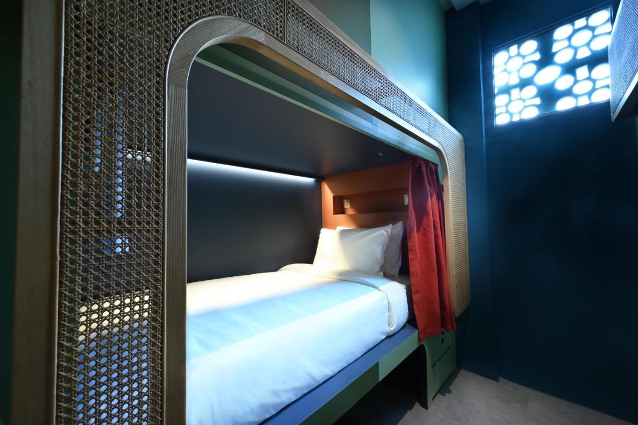 Dream Chaser Boutique Capsule Hotel สิงคโปร์ ภายนอก รูปภาพ