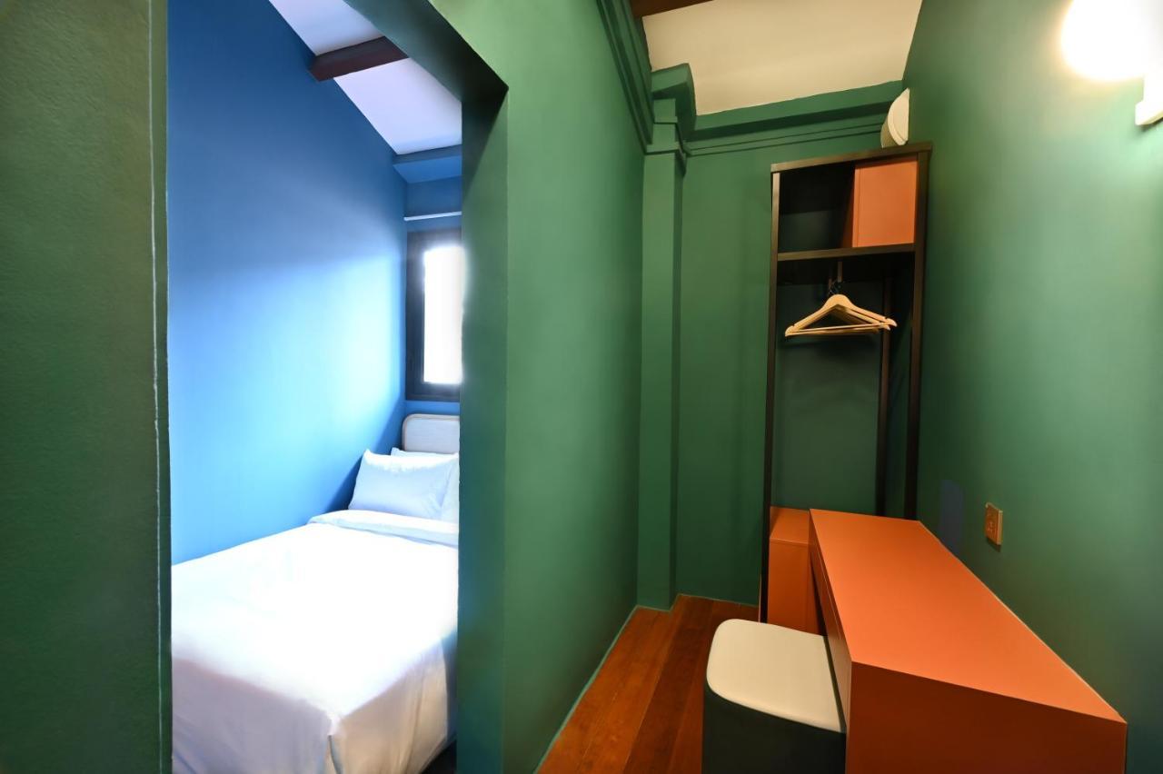 Dream Chaser Boutique Capsule Hotel สิงคโปร์ ภายนอก รูปภาพ