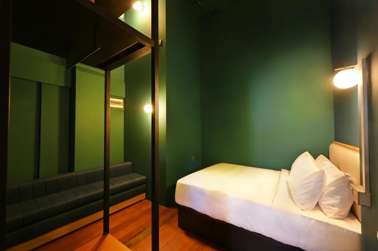 Dream Chaser Boutique Capsule Hotel สิงคโปร์ ภายนอก รูปภาพ